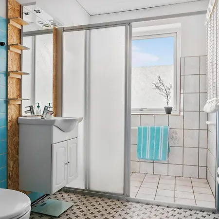 Vakantiehuis 2 Bedroom Stunning In *