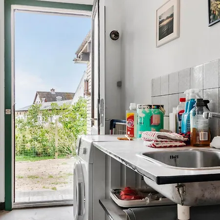 Vakantiehuis 2 Bedroom Stunning In *