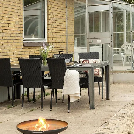 2 Bedroom Stunning In * Vrå