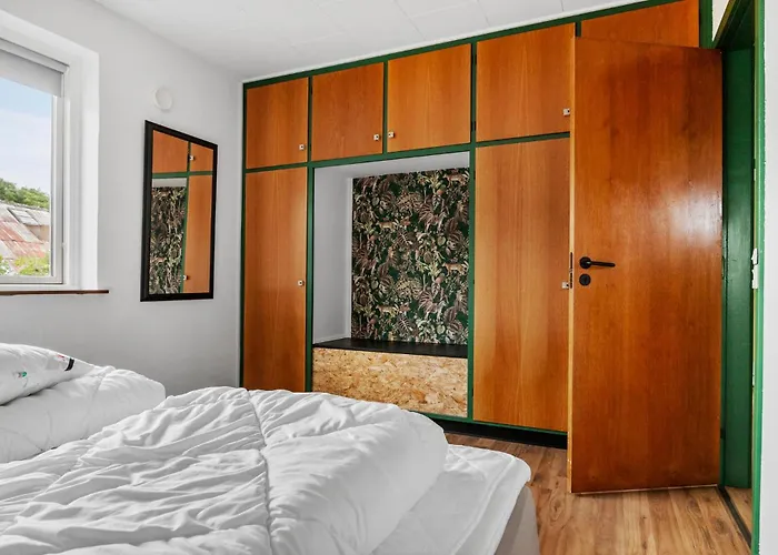 Holiday home 2 Bedroom Stunning In Vra